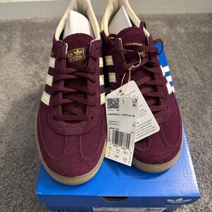 Adidas Handball Spezial sneakers women’s size 7 maroon NWT JP8726